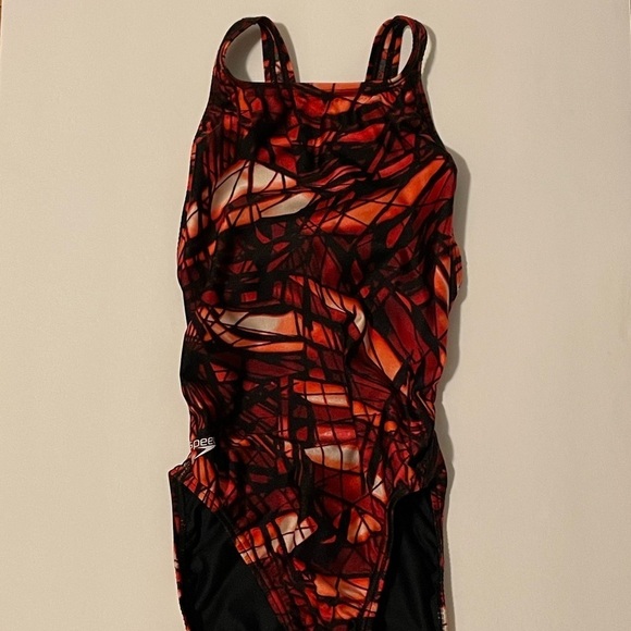 Speedo Performance Red and Black Swimsuit One Piece Size 30 Size Medium - Picture 1 of 7